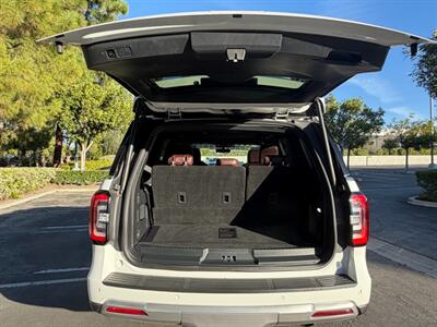 2023 Ford Expedition Limited   - Photo 5 - Laguna Hills, CA 92653