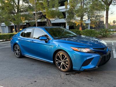 2018 Toyota Camry SE   - Photo 2 - Laguna Hills, CA 92653