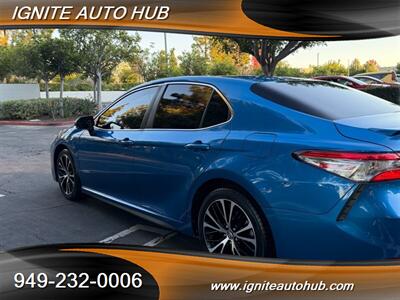 2018 Toyota Camry SE   - Photo 4 - Laguna Hills, CA 92653