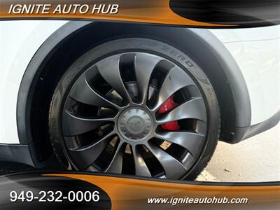 2020 Tesla Model Y Long Range  Performance - Photo 11 - Laguna Hills, CA 92653