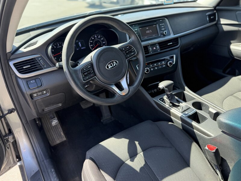 2017 Kia Optima LX - Photo 8 - Los Angeles, CA 90065