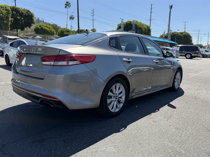 2017 Kia Optima LX - Photo 5 - Los Angeles, CA 90065