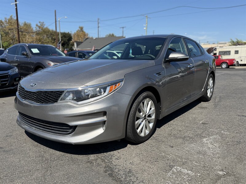 2017 Kia Optima LX - Photo 2 - Los Angeles, CA 90065