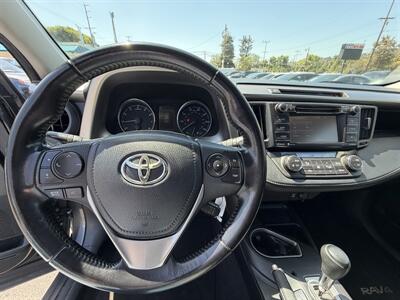 2016 Toyota RAV4 XLE - Photo 11 - Los Angeles, CA 90065