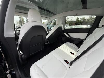 2022 Tesla Model Y Performance   - Photo 14 - Los Angeles, CA 90065