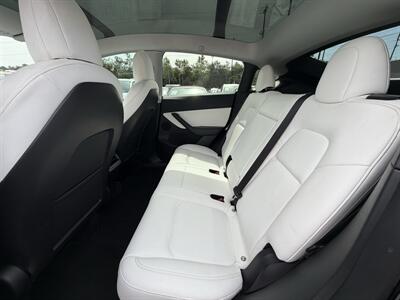 2022 Tesla Model Y Performance   - Photo 13 - Los Angeles, CA 90065