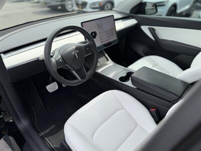2022 Tesla Model Y Performance   - Photo 10 - Los Angeles, CA 90065