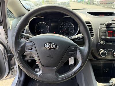 2017 Kia Forte LX   - Photo 13 - Los Angeles, CA 90065