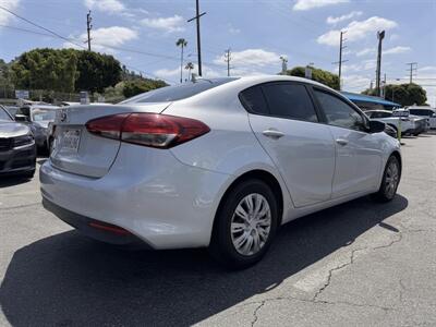2017 Kia Forte LX   - Photo 5 - Los Angeles, CA 90065