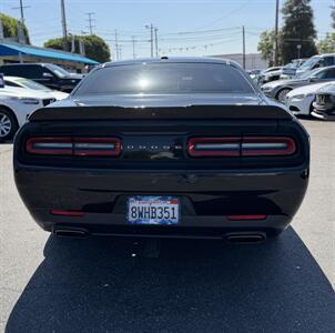 2019 Dodge Challenger SXT   - Photo 5 - Los Angeles, CA 90065