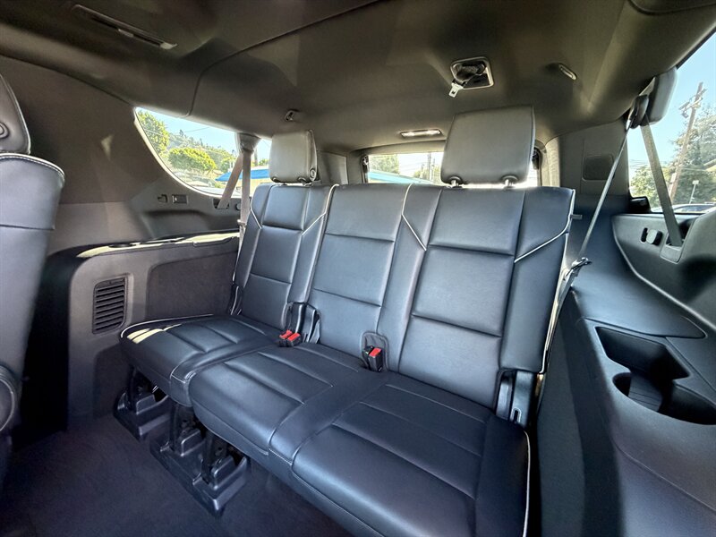 2023 Cadillac Escalade ESV Premium Luxury - Photo 21 - Los Angeles, CA 90065