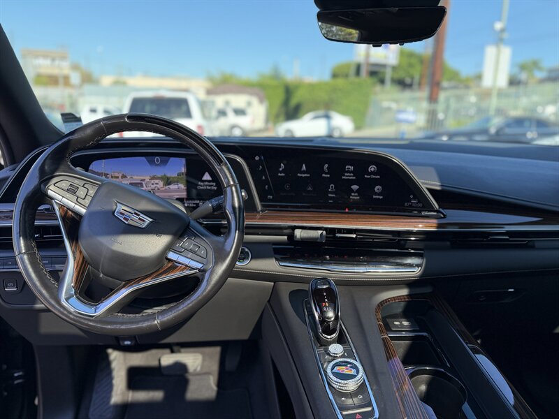 2023 Cadillac Escalade ESV Premium Luxury - Photo 9 - Los Angeles, CA 90065