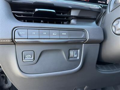 2023 Cadillac Escalade ESV Premium Luxury - Photo 15 - Los Angeles, CA 90065