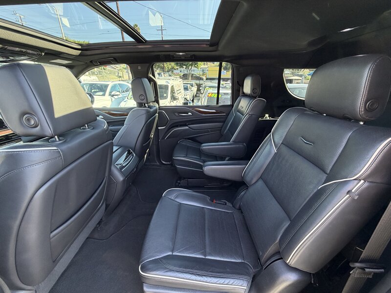 2023 Cadillac Escalade ESV Premium Luxury - Photo 22 - Los Angeles, CA 90065