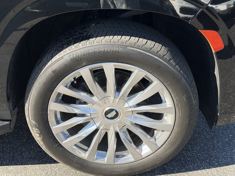2023 Cadillac Escalade ESV Premium Luxury - Photo 24 - Los Angeles, CA 90065