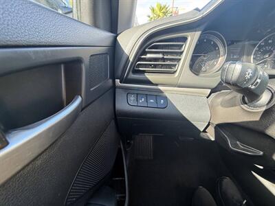 2020 Hyundai ELANTRA SEL 4dr Sedan SULEV - Photo 25 - Los Angeles, CA 90065