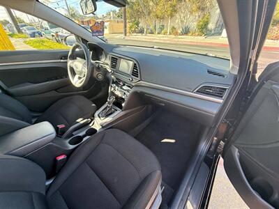 2020 Hyundai ELANTRA SEL 4dr Sedan SULEV - Photo 11 - Los Angeles, CA 90065