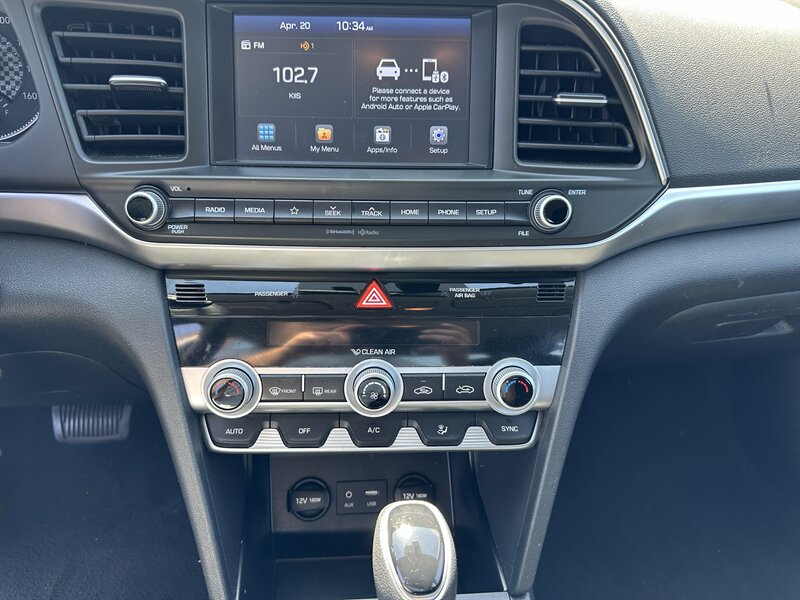 2020 Hyundai Elantra SEL - Photo 8