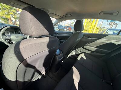 2020 Hyundai ELANTRA SEL 4dr Sedan SULEV - Photo 15 - Los Angeles, CA 90065