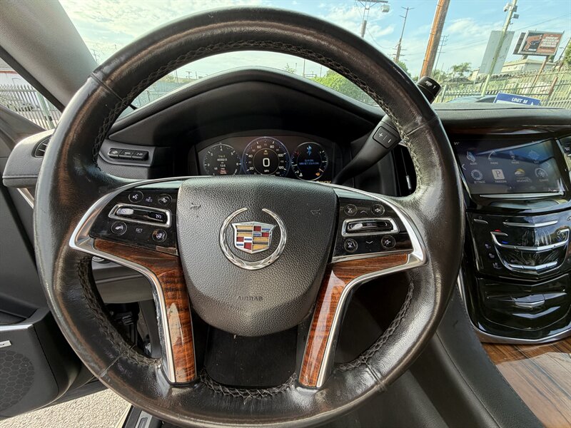 2015 Cadillac Escalade Luxury - Photo 15 - Los Angeles, CA 90065