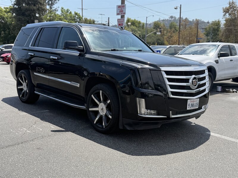 2015 Cadillac Escalade Luxury - Photo 4 - Los Angeles, CA 90065