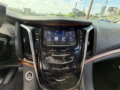 2015 Cadillac Escalade Luxury - Photo 16 - Los Angeles, CA 90065
