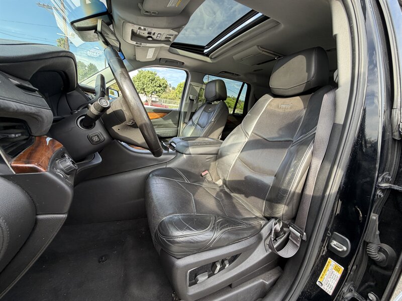 2015 Cadillac Escalade Luxury - Photo 13 - Los Angeles, CA 90065