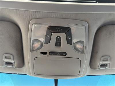 2015 Toyota Sienna SE Premium 8-Passenger - Photo 17 - Los Angeles, CA 90065
