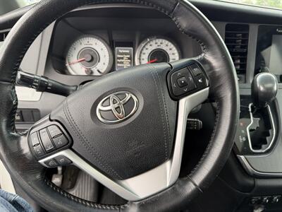 2015 Toyota Sienna SE Premium 8-Passenger - Photo 12 - Los Angeles, CA 90065