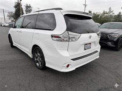2015 Toyota Sienna SE Premium 8-Passenger - Photo 6 - Los Angeles, CA 90065