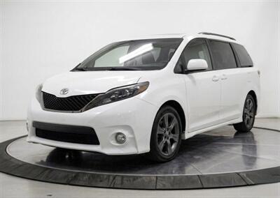 2015 Toyota Sienna SE Premium 8-Passenger Minivan