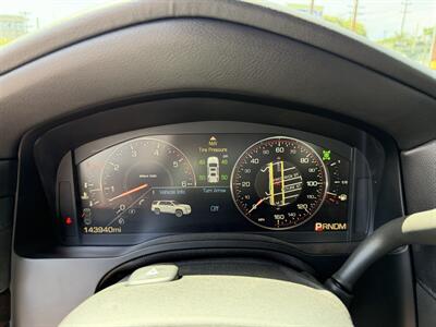 2015 Cadillac Escalade Premium - Photo 13 - Los Angeles, CA 90065