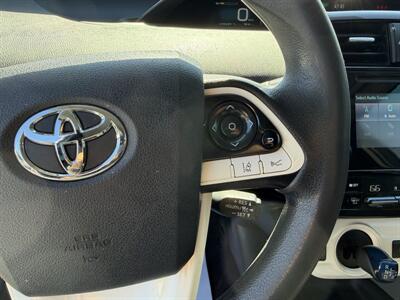 2018 Toyota Prius One   - Photo 14 - Los Angeles, CA 90065