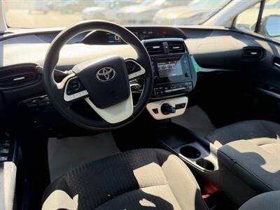 2018 Toyota Prius One   - Photo 8 - Los Angeles, CA 90065