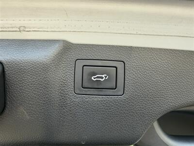 2015 Hyundai SANTA FE Limited   - Photo 30 - Los Angeles, CA 90065