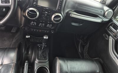 2011 Jeep Wrangler Unlimited 70th Anniversary   - Photo 7 - Port Lavaca, TX 77979