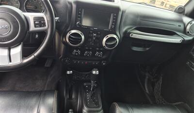 2011 Jeep Wrangler Unlimited 70th Anniversary   - Photo 8 - Port Lavaca, TX 77979