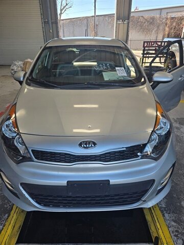 2016 Kia Rio 5-Door EX   - Photo 1 - Port Lavaca, TX 77979