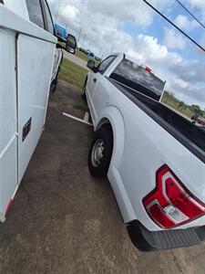2019 Ford F-150 XL   - Photo 7 - Port Lavaca, TX 77979