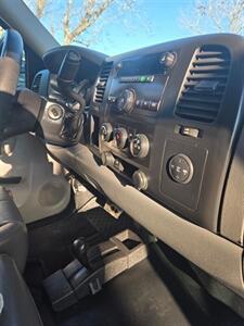 2012 Chevrolet Silverado 3500HD CC Work Truck   - Photo 7 - Port Lavaca, TX 77979