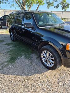 2017 Ford Expedition Limited   - Photo 5 - Port Lavaca, TX 77979