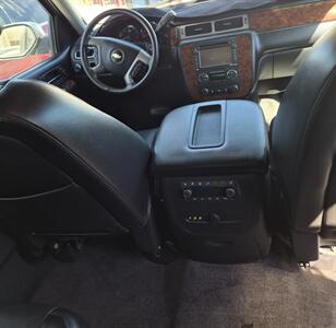 2013 Chevrolet Tahoe LTZ   - Photo 14 - Port Lavaca, TX 77979
