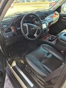 2013 Chevrolet Tahoe LTZ   - Photo 5 - Port Lavaca, TX 77979