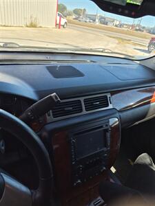 2013 Chevrolet Tahoe LTZ   - Photo 8 - Port Lavaca, TX 77979