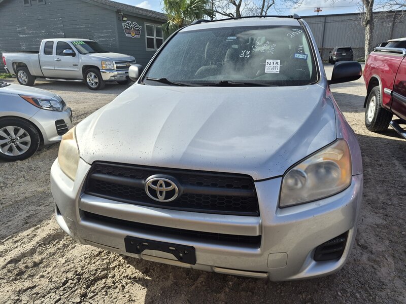 2011 Toyota RG4  