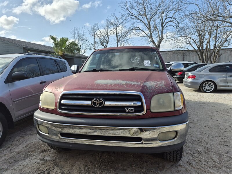 2002 Toyota Tundra SR5 V8   - Photo 1 - Port Lavaca, TX 77979