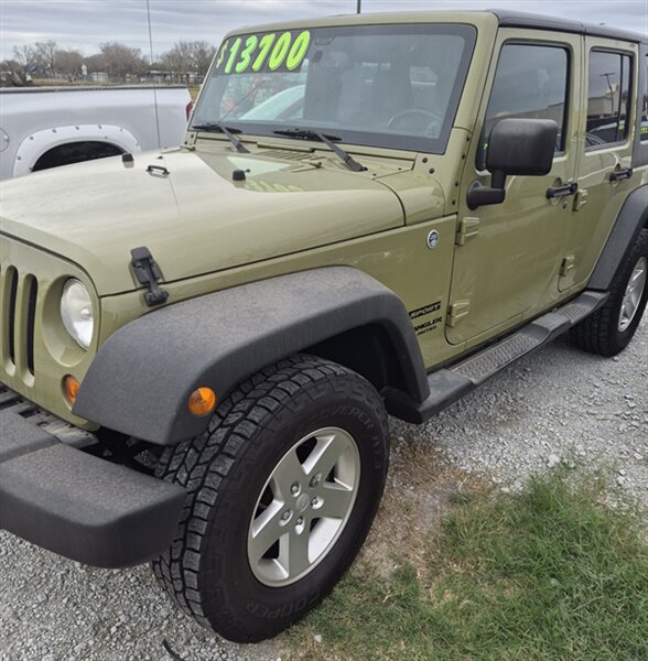 2013 Jeep Wrangler Unlimited Sport  