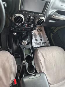 2013 Jeep Wrangler Unlimited Sport   - Photo 5 - Port Lavaca, TX 77979