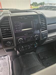 2017 Ford F-250 XL   - Photo 8 - Port Lavaca, TX 77979
