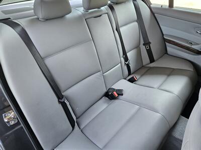 2006 BMW 3 Series 330i - Photo 12 - San Diego, CA 92115
